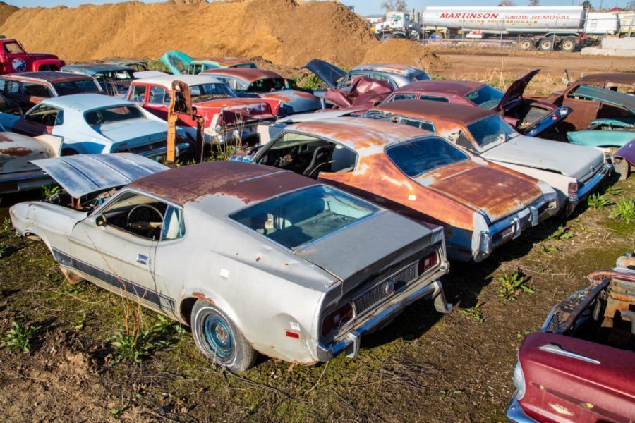 Junk Vehicles in Beach City, Texas